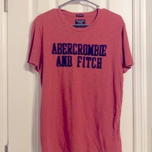 NWT Men’s Abercrombie & Fitch Size S Red tee